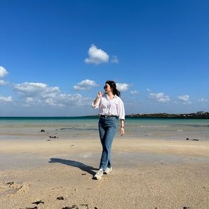 Meet your Posher, Elaine